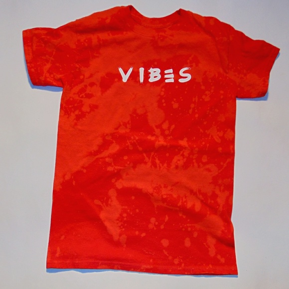 🆕Vintage style vibes t-shirt - Picture 5 of 5